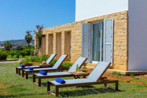 Protaras Seafront Villa Violetta